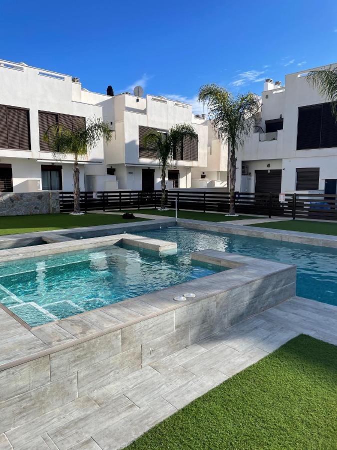 Comfortable Apartment In Torre De La Horadada Bagian luar foto